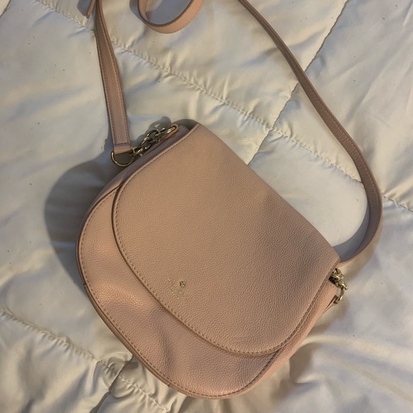 kate spade Handbags - Kate Spade Crossbody